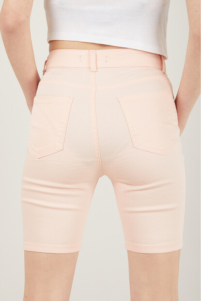 2D2B Kadın Cepli Slim Fit Şort