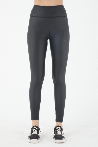 2D2B Kadın Siyah Yüksek Belli İçi Şardonlu Kalın Kemerli Mat Deri Tayt