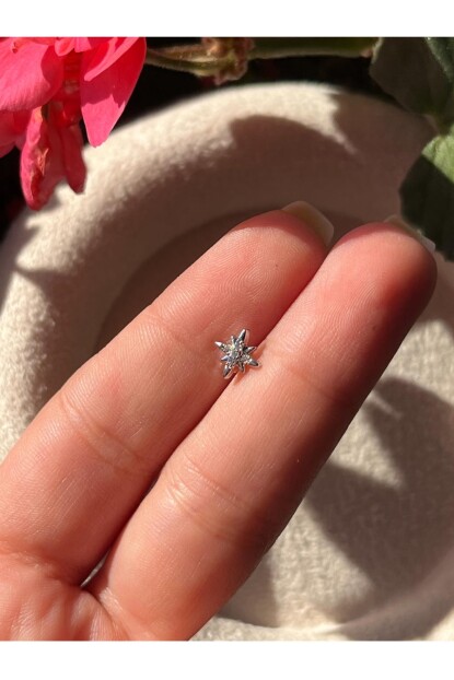 NATURE Cerrahi Çelik Zirkon Taşlı Arkası Toplu Kuzey Yıldızı Piercing,Tragus, Helix, Kıkırdak.